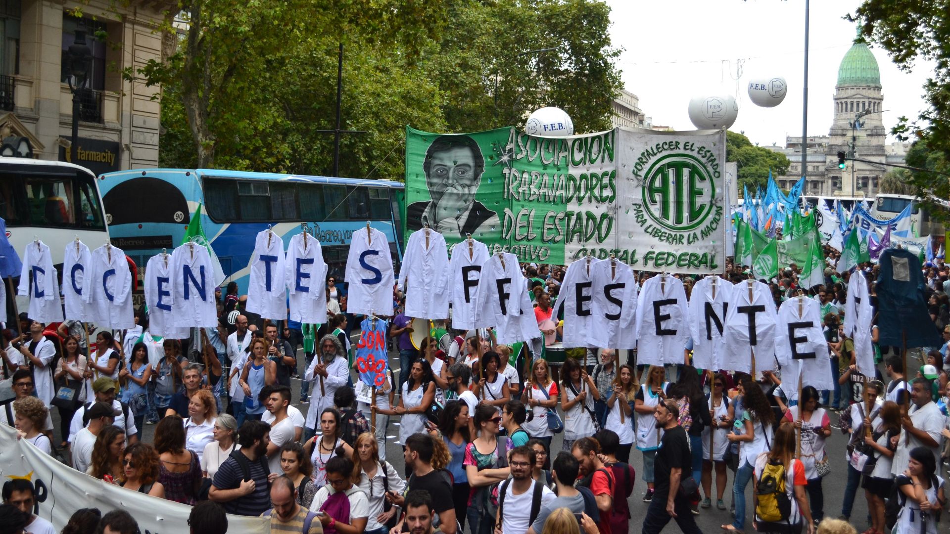 Histórica Marcha de los docentes por la Paritaria Nacional