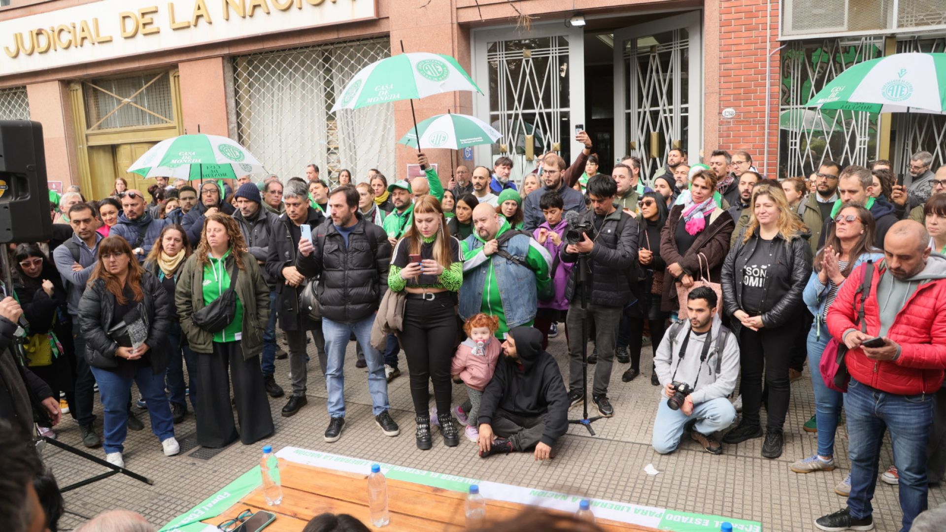 Fernández Brozzi: “Si piensan que con esto nos van a vencer, están equivocados”