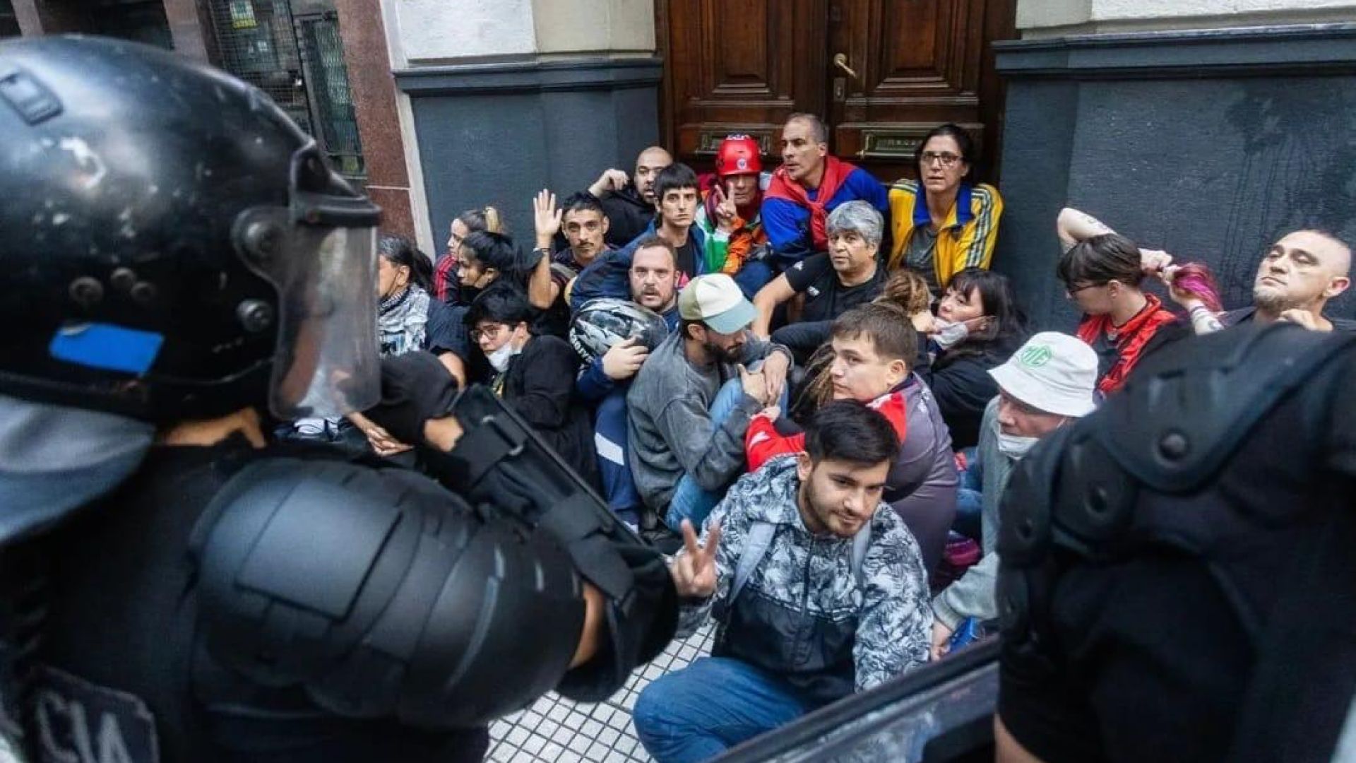 La represión no puede ser una respuesta a las demandas legítimas de la ciudadanía