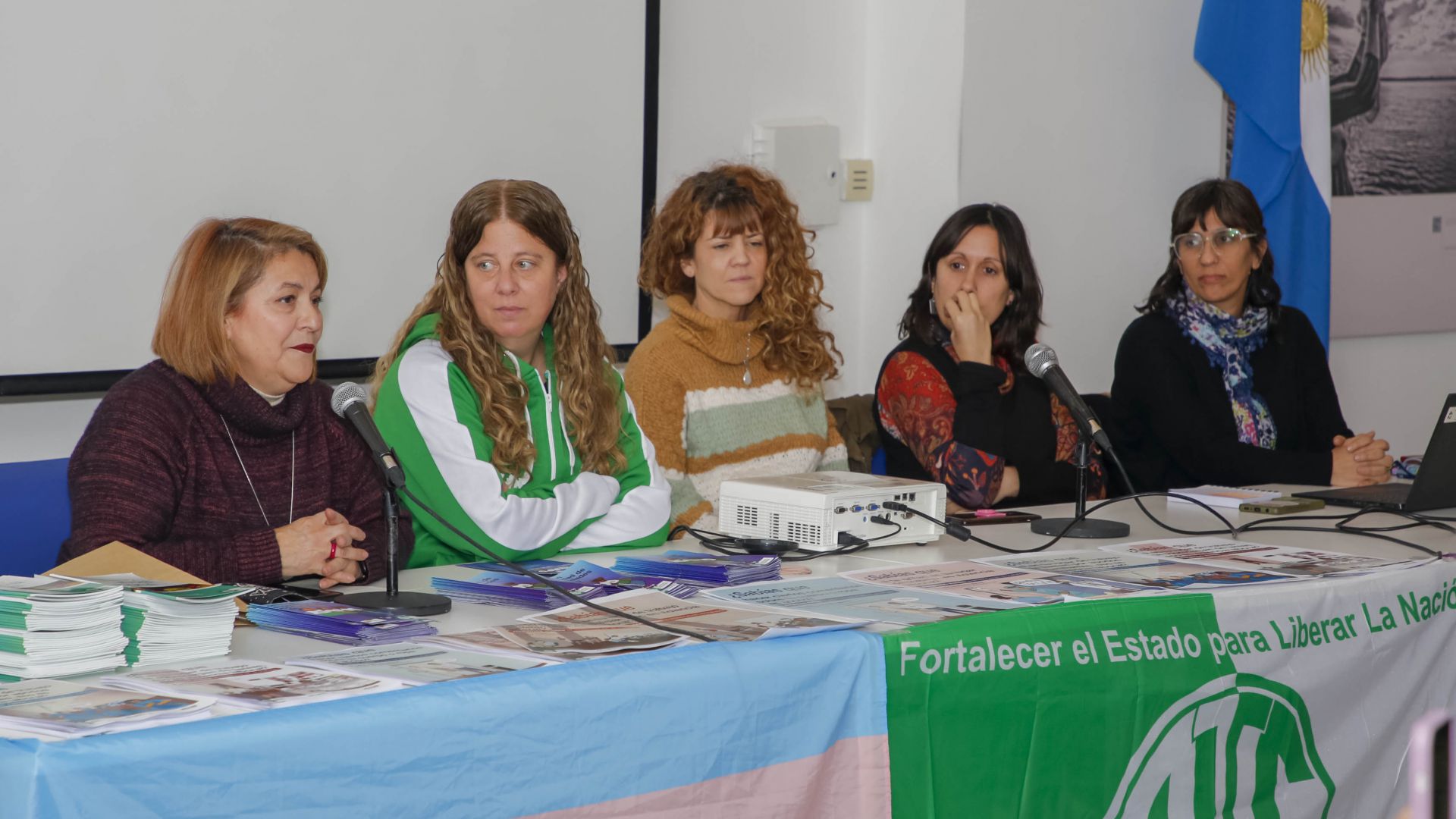 Lanzamiento de  la Diplomatura CIOT