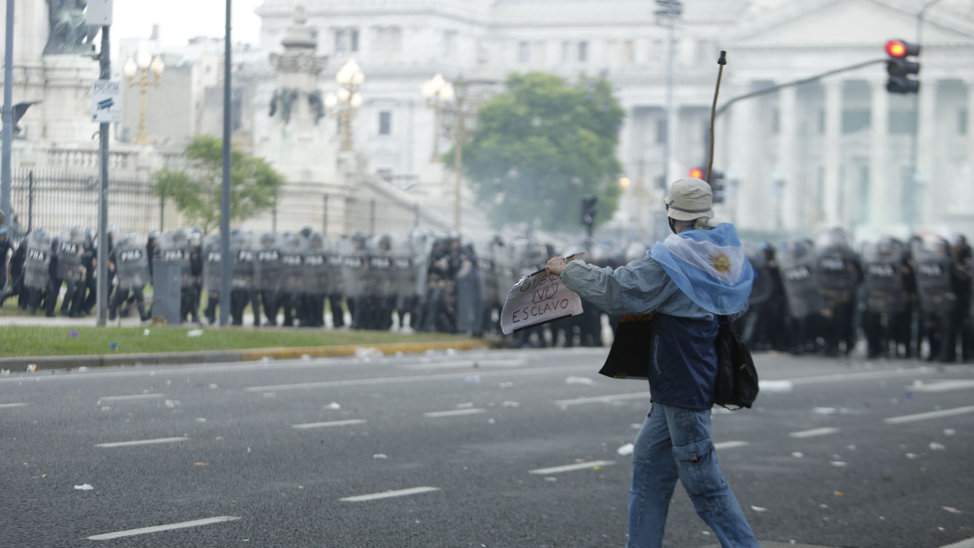 De la motosierra a la dignidad: el pueblo recupera la rebeldía
